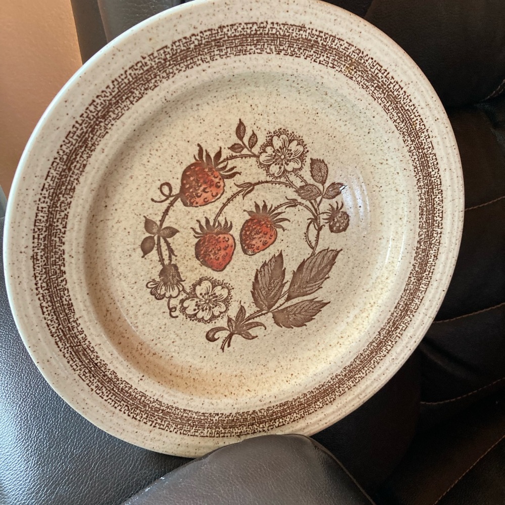 Vintage Stone Cast Plates Made In England